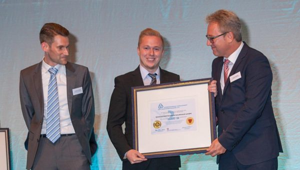 1860944055-bckhaus-RQAbmX363ee